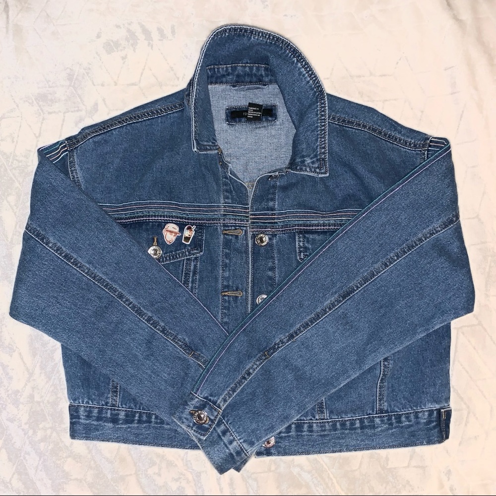 Forever 21 Denim Jacket // Cropped ( with pins)